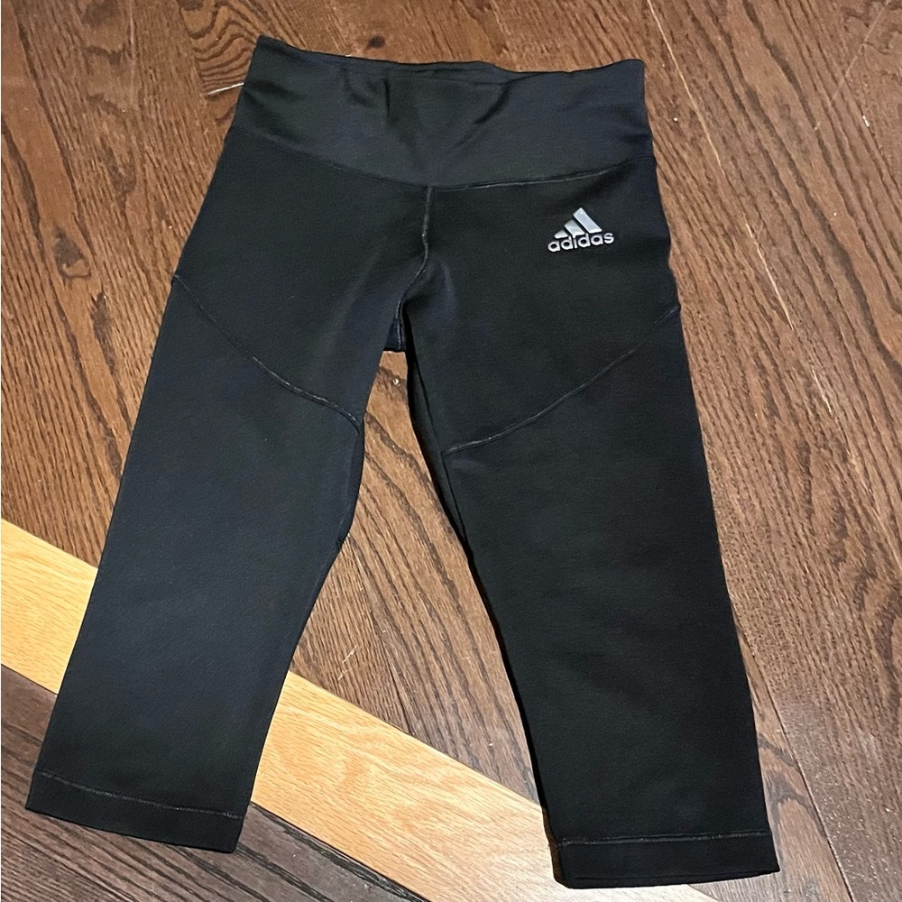 NWOT Adidas Kids TechFit Climate Black Capris Leggings
